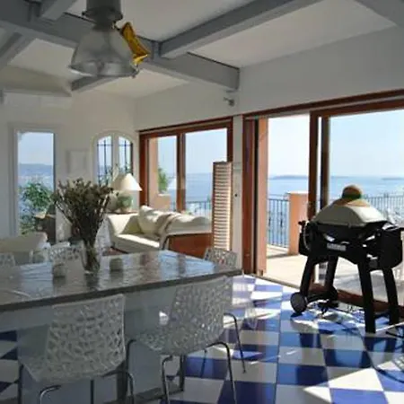 Eucalyptus Private Pool And Sea View Villa *